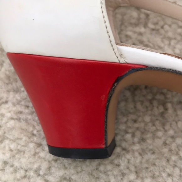 Vintage Salvatore Ferragamo Spectator Pumps - Picture 5 of 8